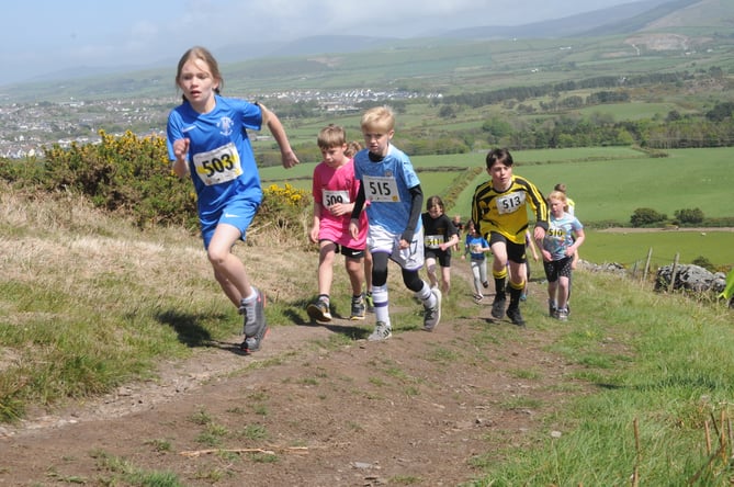 Action from the 2022 Junior Fell Running Championships