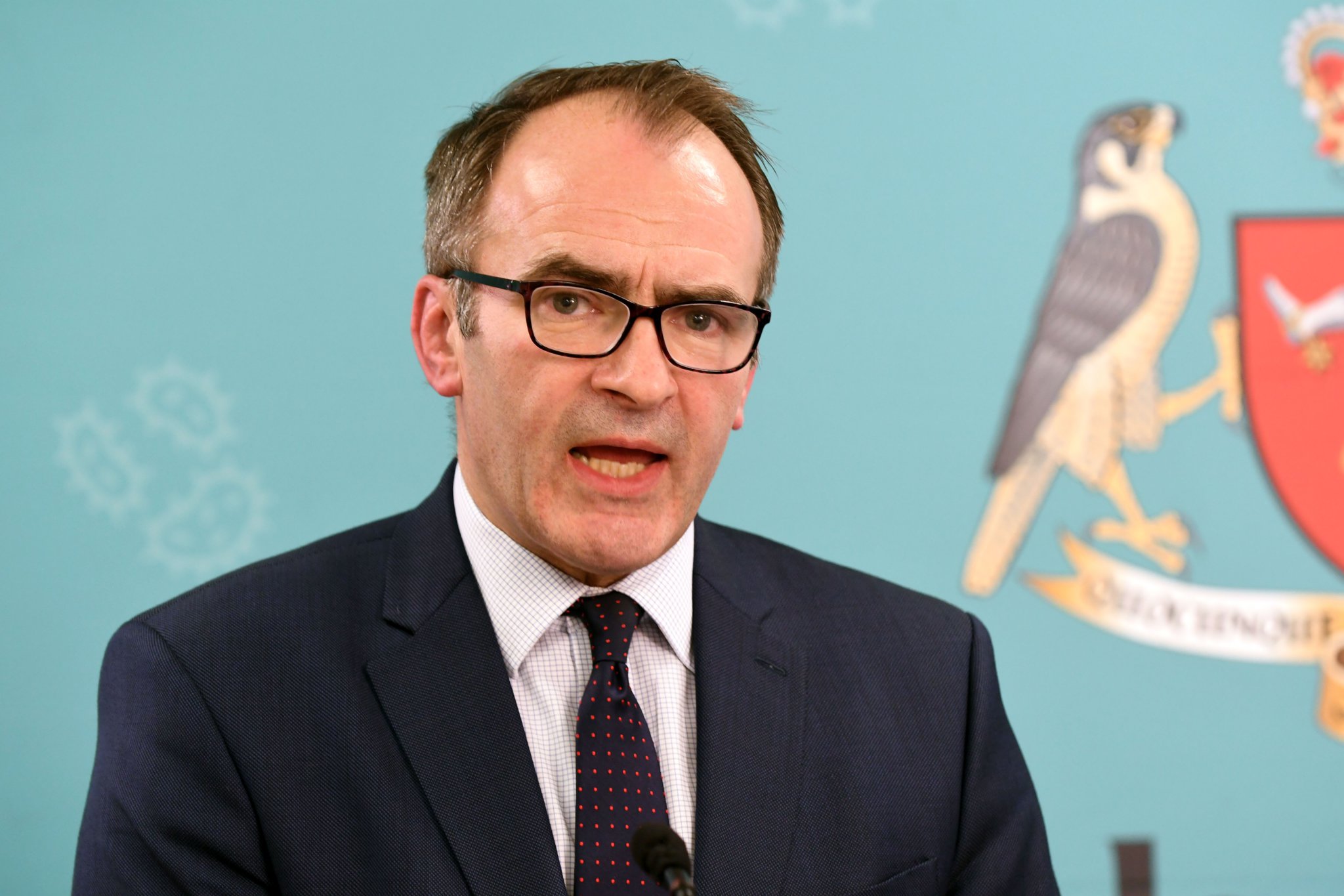 Chief minister wishes riders, volunteers and visitors well during the TT