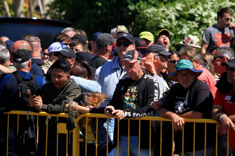 TT spectators