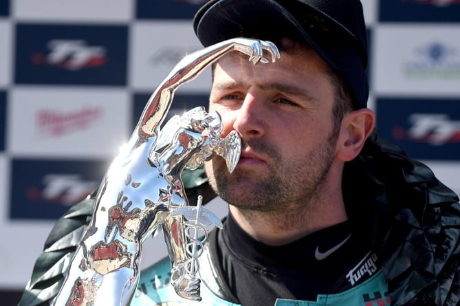 TT 2023 - Supersport race 2 won by Michael Dunlop (pictured)