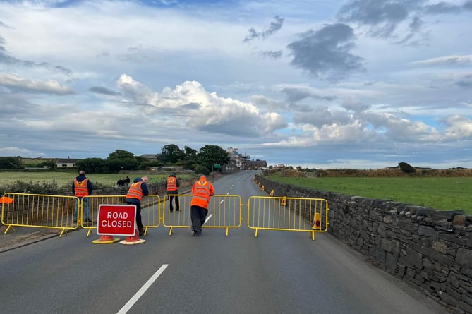 This evening's Southern 100 session has been halted