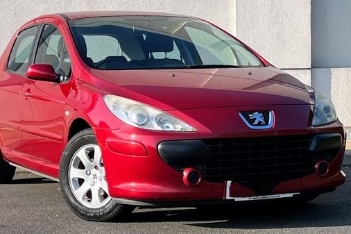 A red Peugeot 307 similar to the one crashed last week