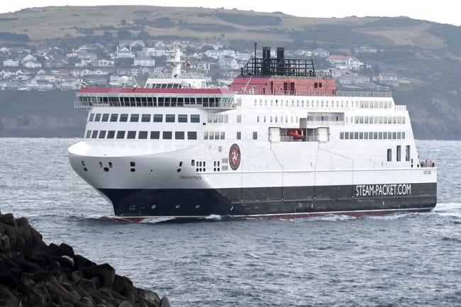 Tonight's Steam Packet sailings cancelled due to 'adverse weather'