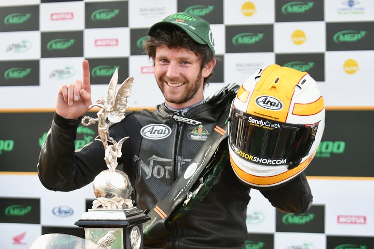Mike Browne Lightweight MGP winner