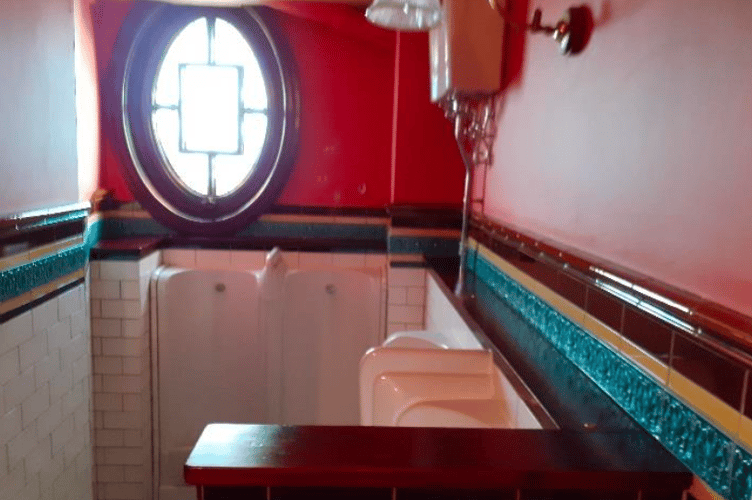 Dated Gaiety Theatre toilets