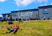 Cafe thieves caught trying to flee scene of the crime by tram