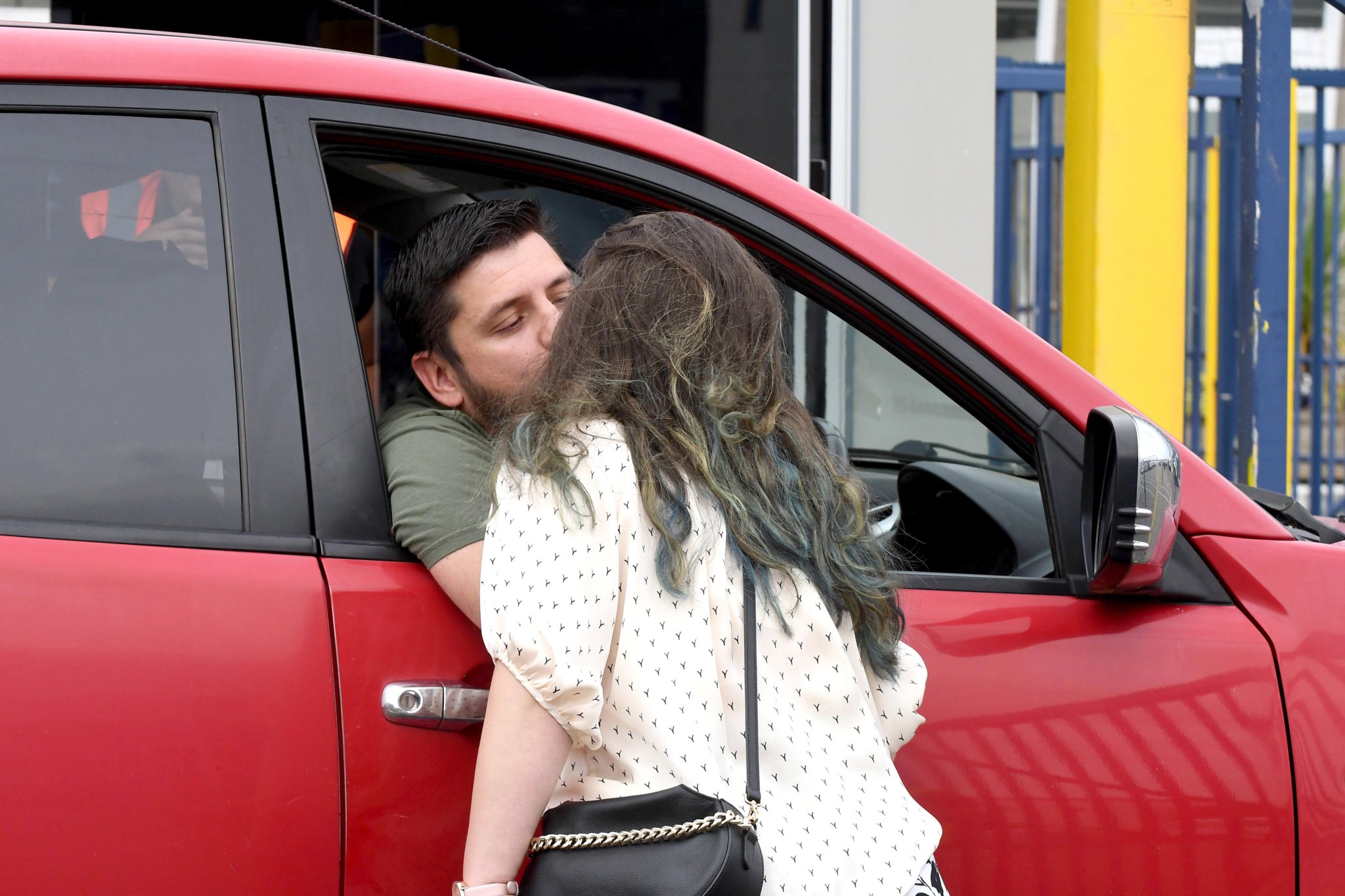 Volunteers send more aid to war zone