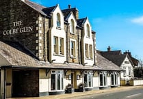 Kurries and Steaks lays out plans for pub - and the carveries stay