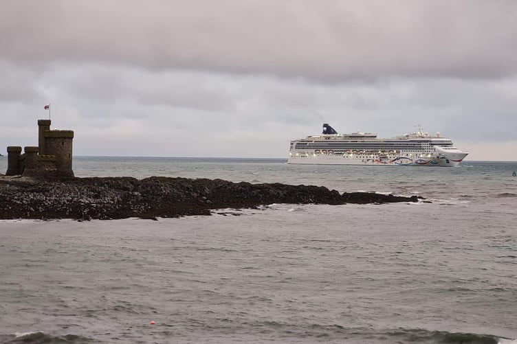The Norwegian Star left Douglas Bay early to end a record breaking cruise season