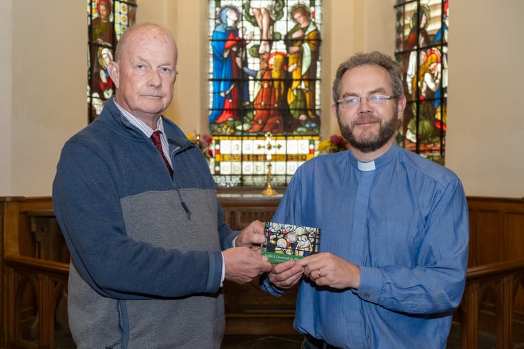 Mr Henderson and Rev Heaton at Kirk Christ
