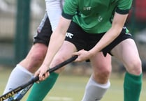 Top-of-the-table clash in hockey Premiership on Saturday