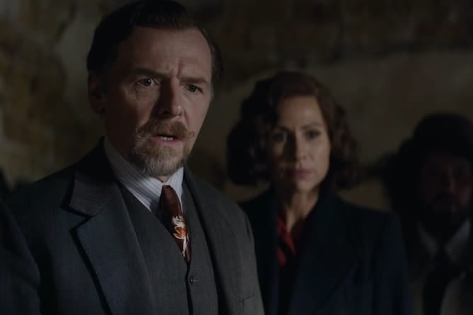 Simon Pegg and Minnie Driver in 'Nandor Fodor and the Talking Mongoose'