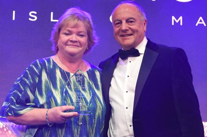 Sue Cook wins 'Leader of the Year' at the Isle of Man Awards for Excellence 2023