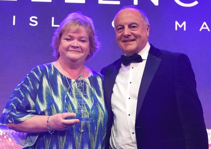 Sue Cook wins 'Leader of the Year' at the Isle of Man Awards for Excellence 2023