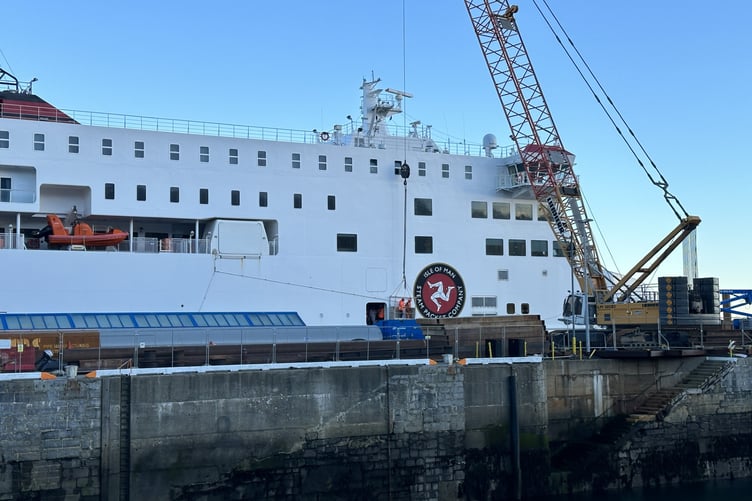 Manxman required restowing using a shore crane before the vessel could proceed to sea this morning.