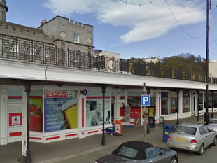 Teen allegedly had knife outside Spar and threatened to stab someone