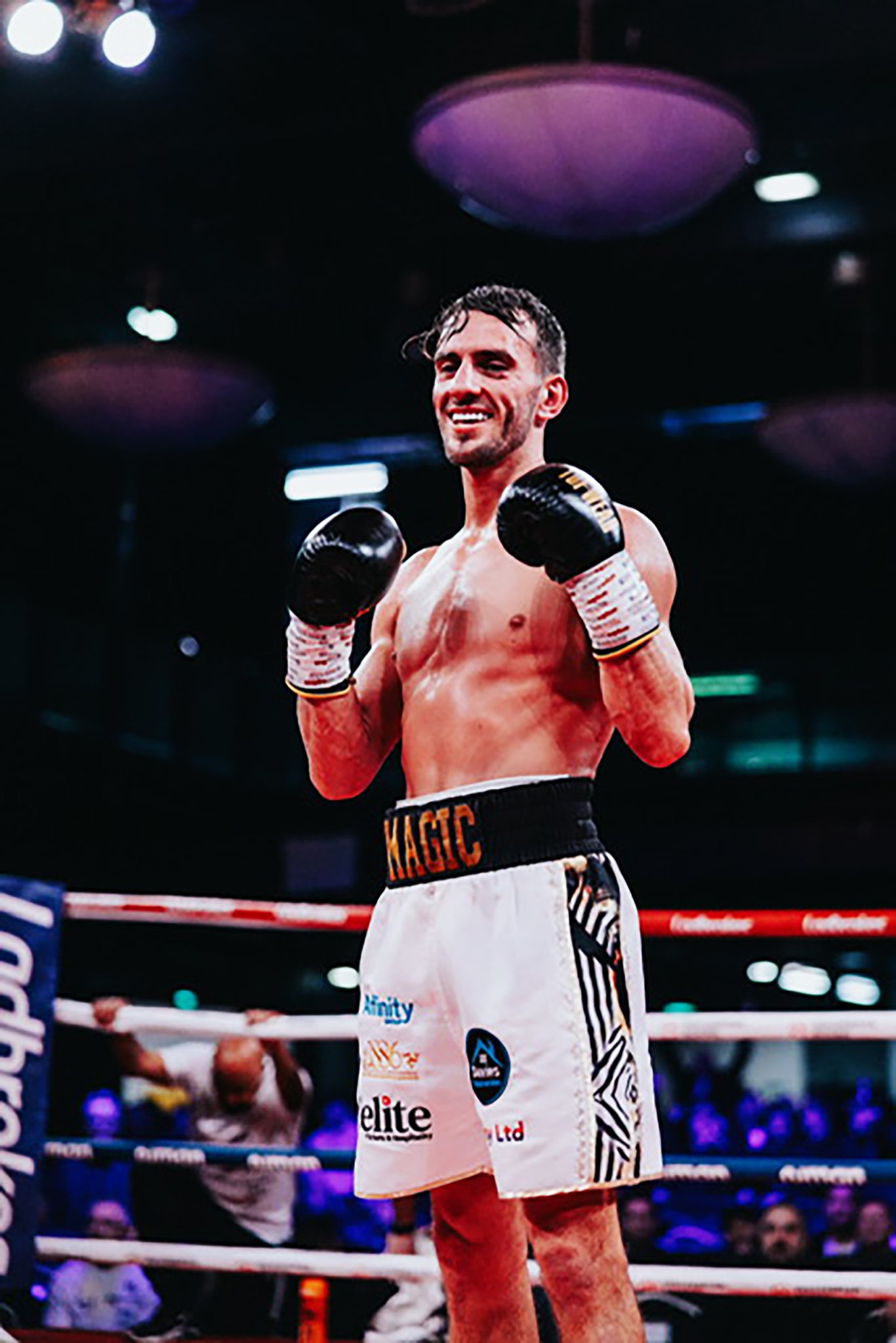 Rennie aiming for English boxing title this weekend
