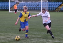 Peel and Corinthians into Floodlit Cup final