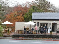 Calls to rethink rent rise at railway kiosk occupied by beloved cafe
