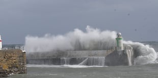 Isle of Man Met Office issues four-hour weather warning for waves