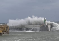 Met Office issue yellow weather warning as severe gales expected