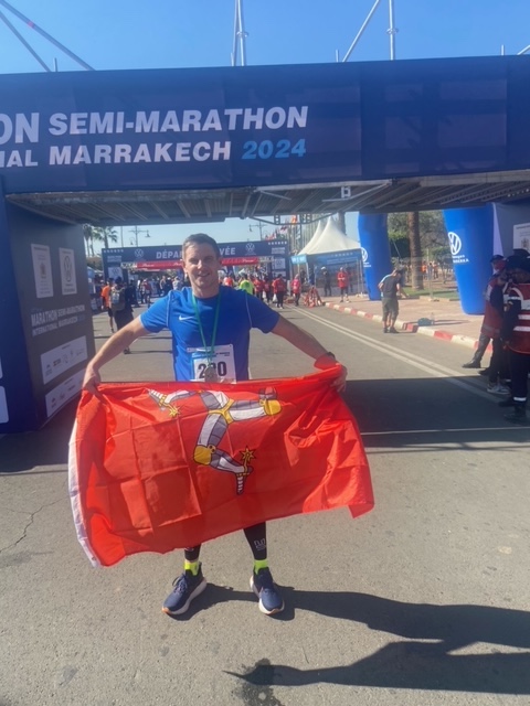 Runner flies Manx flag in Africa after finishing first marathon