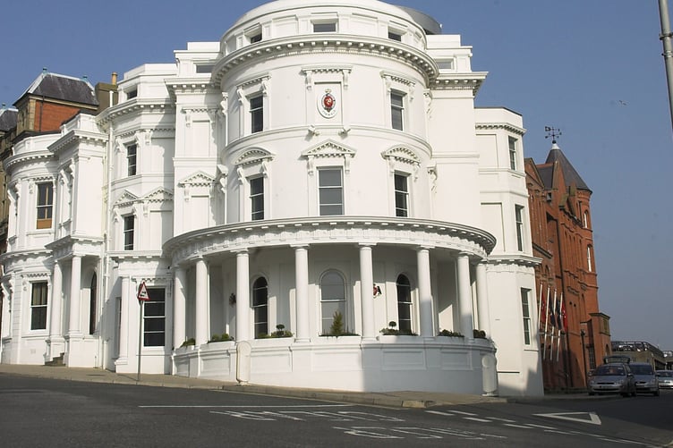 WEDDING CAKE BUILDING - HOUSE OF KEYS - TYNWALD