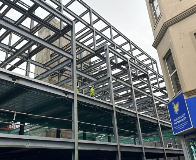 Dormant building site springs to life as workmen spotted on 'Big Grid'