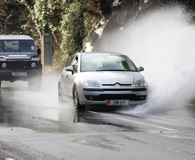Met Office issue all island weather warning for heavy rain
