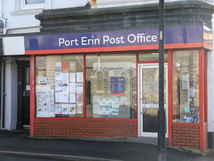 Man ‘smashed up’ post office