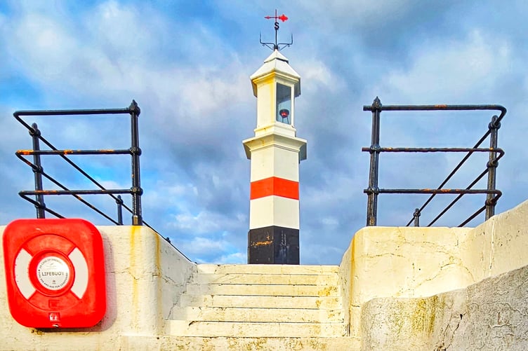 ‘Leading Light’ by Barry Murphy