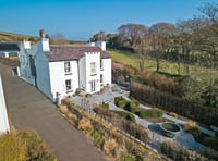 "Stunning" cottage for sale includes a secret room and its own pool 