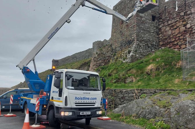 Works ongoing to conserve the castle walls
