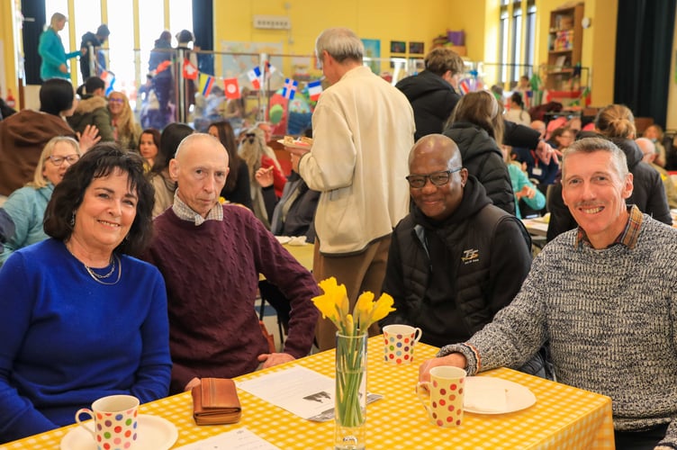 Keen Corkhill , Pedro Roberto, Cecil Venn & Phil Craine, at Café Lingo's Springfest.