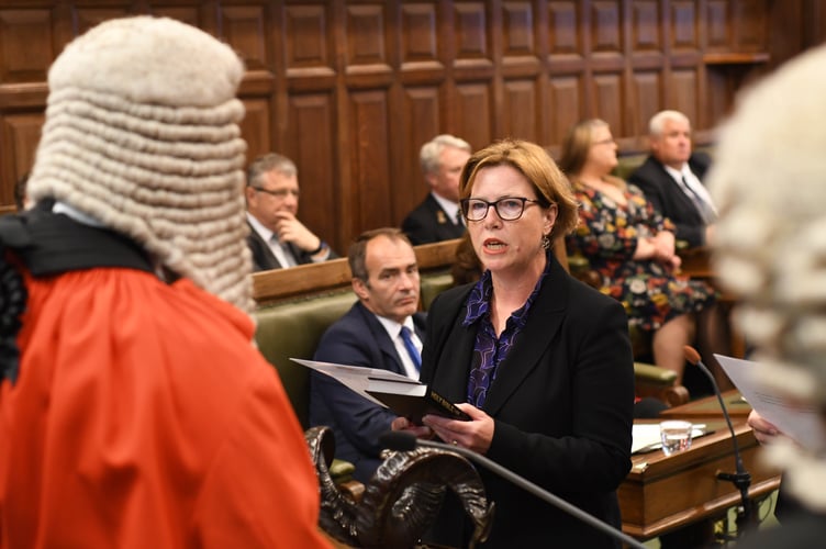 Jane Poole-Wilson being sworn in during the first sitting of the new administration following the 2021 general election
