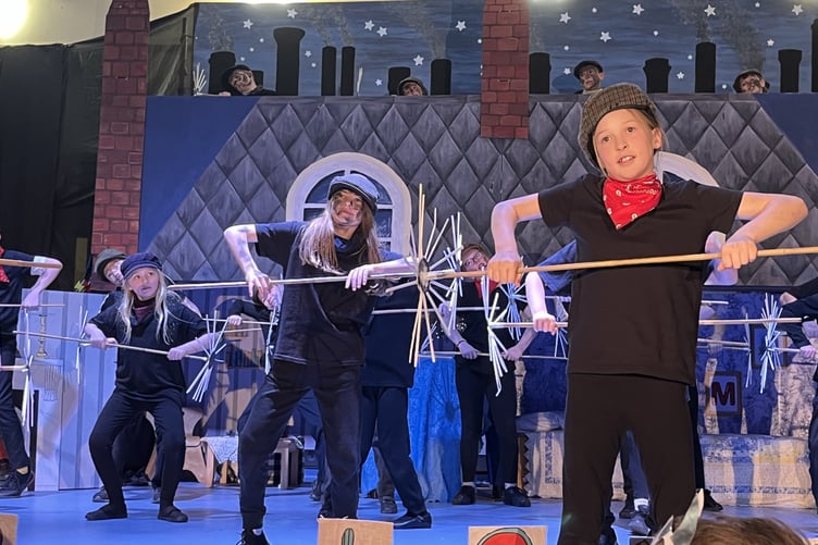 Sulby School put on a magical performance of Mary Poppins