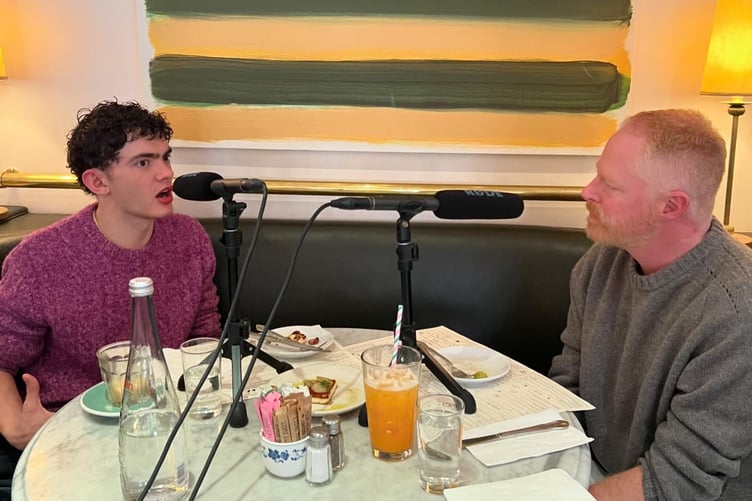 Joe Locke featured on American actor Jesse Tyler Ferguson's podcast 'Dinner's on Me'