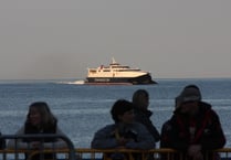 Steam Packet release statement as Manannan passengers remain onboard