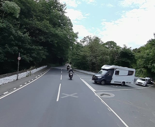 Emergency road closure on A3 Road due to unsafe tree 