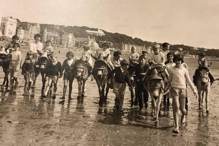 Donkey trips on Douglas beach