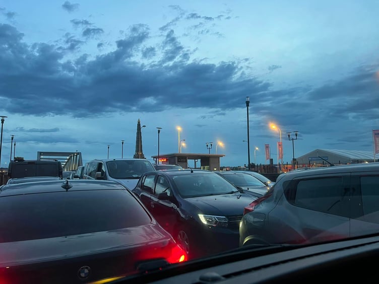 Passengers queued for hours waiting to get on the delayed Manannan sailing