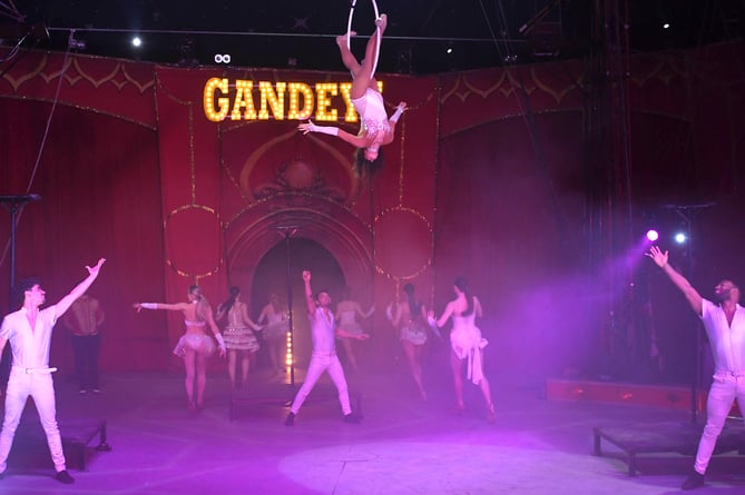 Gandeys Circus performance