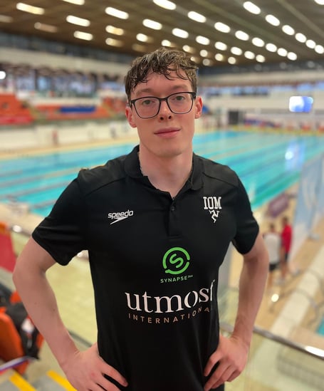 Alex Turnbull set a new Isle of Man record in the 50m breaststroke at the recent Edinburgh Meet