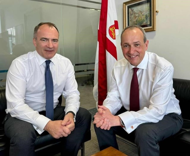Chief Minister Alfred Cannan meets with senior figures in Jersey