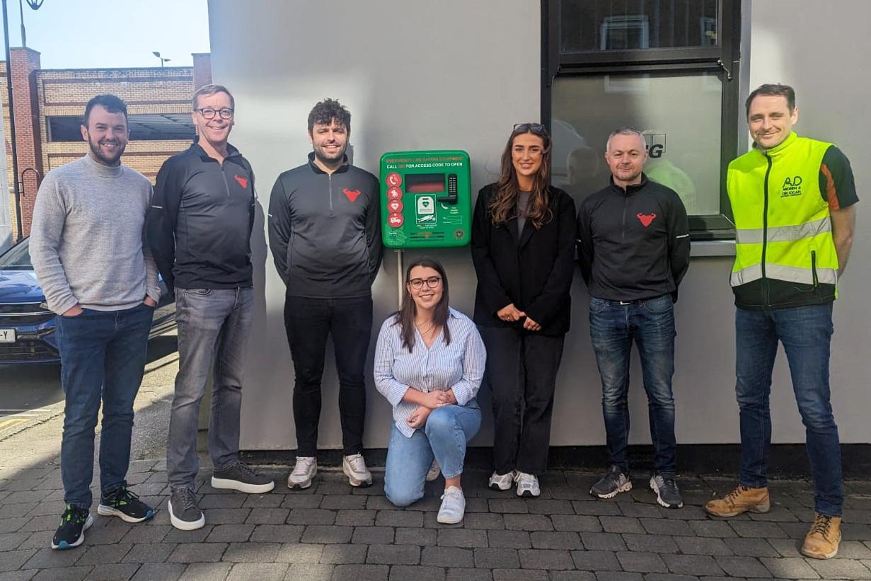 Charity places new defibrillator in island's capital - Vimarsana News
