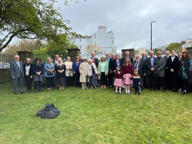 The World Manx Association held their annual garlanding ceremony to Manx Poet T E Brown on Sunday, marking the anniversary of his birth in 1830