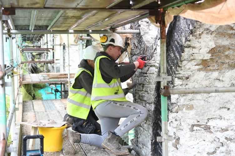 Traditional lime work on the viaduct