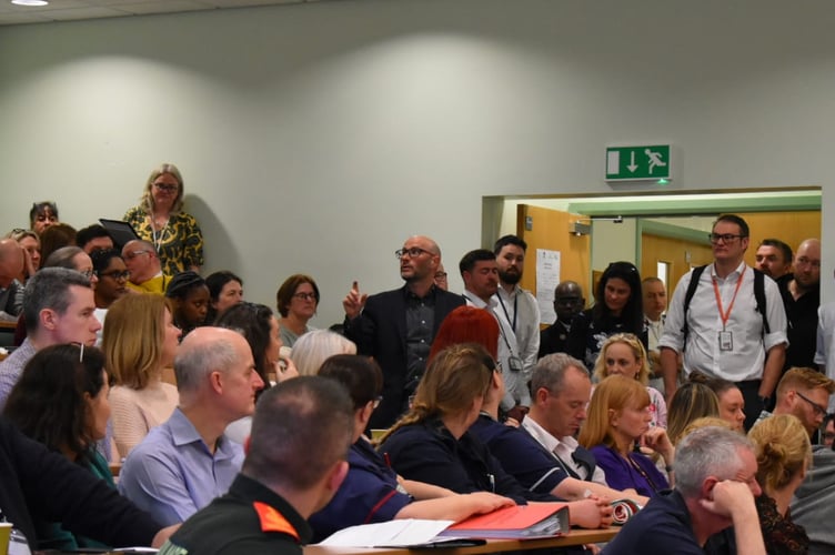 A collaborative ‘hot debrief’ where departments and services share areas that went well during the incident response, and identify areas for improvement