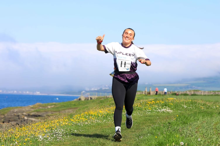 Thumbs up from one runner during Race the Sun