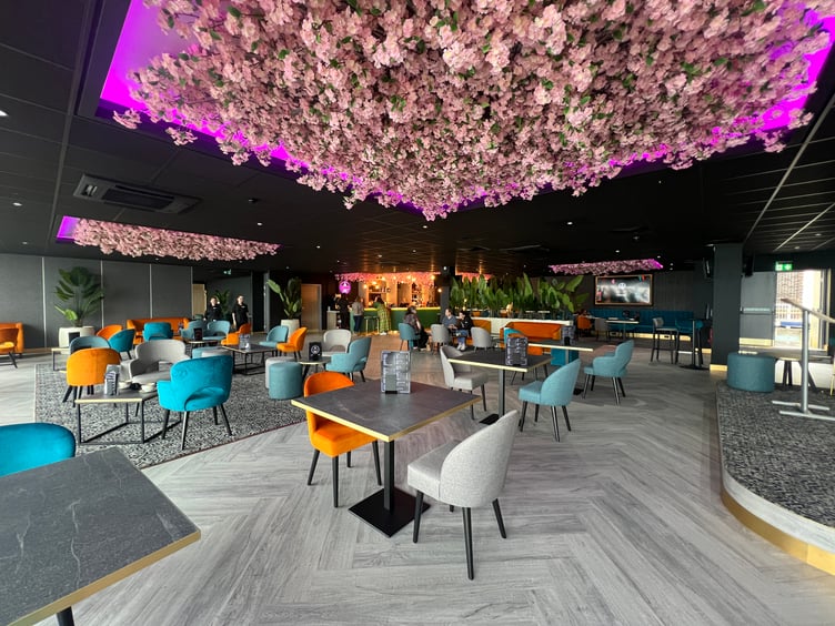 Inside 'Looky's Lounge Bar'